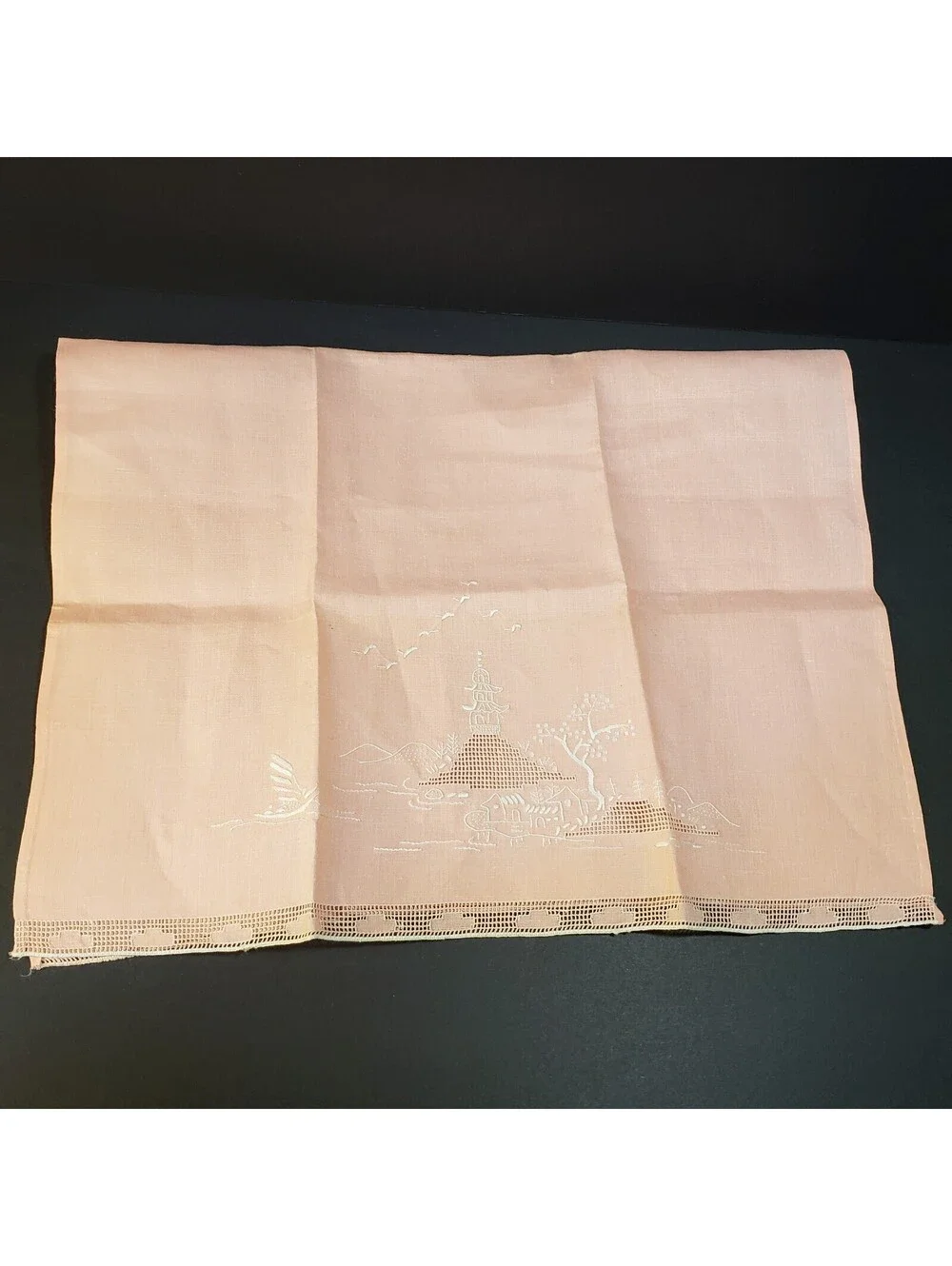VTG Linen Fingertip Guest Towel Pink Embroidered Pagoda Bird Tree Pulled Thread